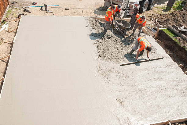 Best Concrete Sidewalk Installation  in Huntingdon, PA
